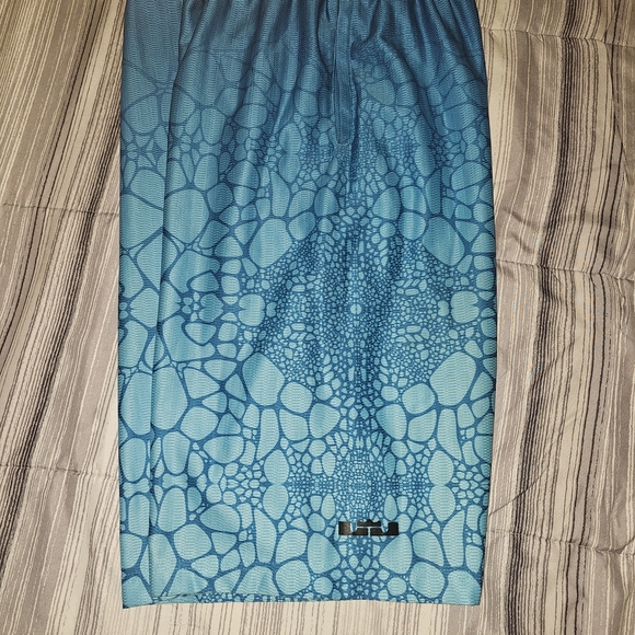 Nike Blue Patterned Men's Shorts - Picture 10 of 10